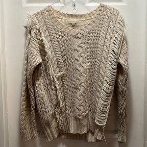 Crème Cable Knit Distressed v-neck Sweater